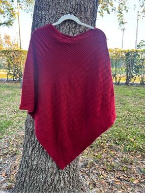 Beryll Women’s 100% Cashmere Ribbed Knit Poncho Asymmetrical Cape Red NWT